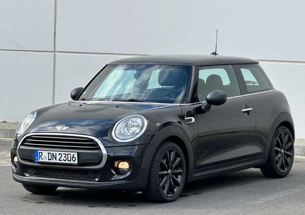 MINI ONE cena 38500 przebieg: 215739, rok produkcji 2017 z Góra małe 631